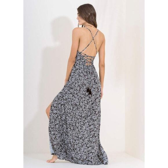 New Anthropologie MAAJI Holly Maxi Dress $138 MEDIUM Black & White Floral - Picture 4 of 5